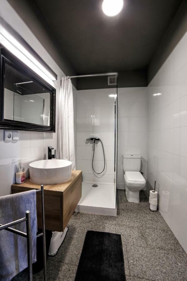 Apartament Lavender シレーム エクステリア 写真
